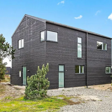 8 Person Holiday Home In R M Holiday home *