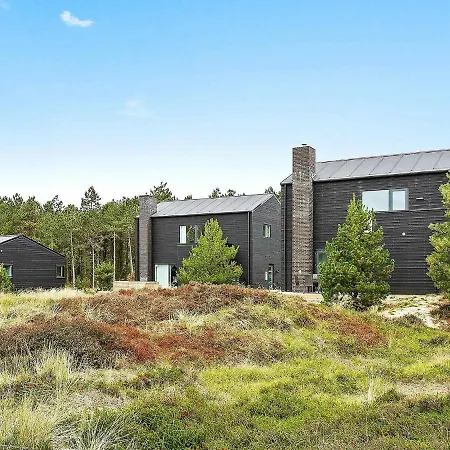Holiday home 8 Person Holiday Home In R M