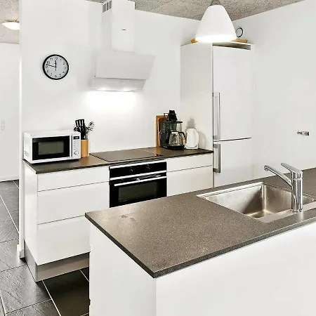 8 Person Holiday Home In R M * Romo Kirkeby